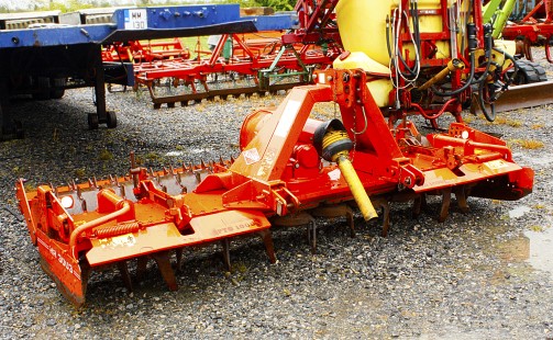 Kuhn 3003 Power Harrow